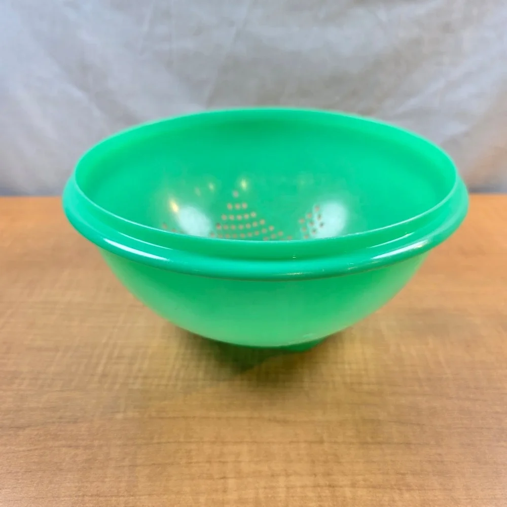 Tupperware 339 Jadite Green Footed 9